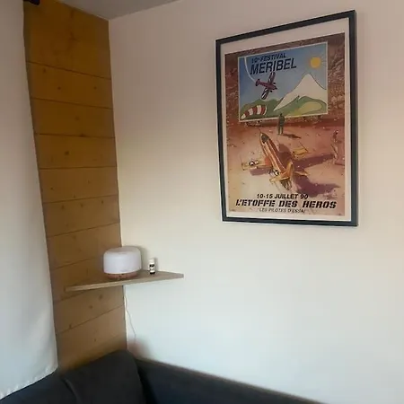 Apartment Meribel 2 Pieces Avec Cabine, Centre, Proche Commerce Et Pistes Avec Parking Et Wifi Etat Neuf