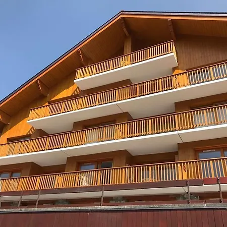 Meribel 2 Pieces Avec Cabine, Centre, Proche Commerce Et Pistes Avec Parking Et Wifi Etat Neuf * Les Allues
