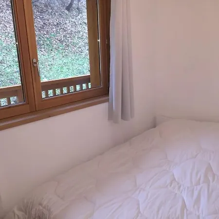 Apartment Meribel 2 Pieces Avec Cabine, Centre, Proche Commerce Et Pistes Avec Parking Et Wifi Etat Neuf