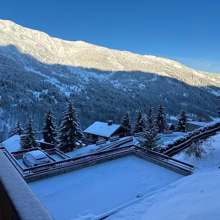 Meribel 2 Pieces Avec Cabine, Centre, Proche Commerce Et Pistes Avec Parking Et Wifi Etat Neuf * Les Allues